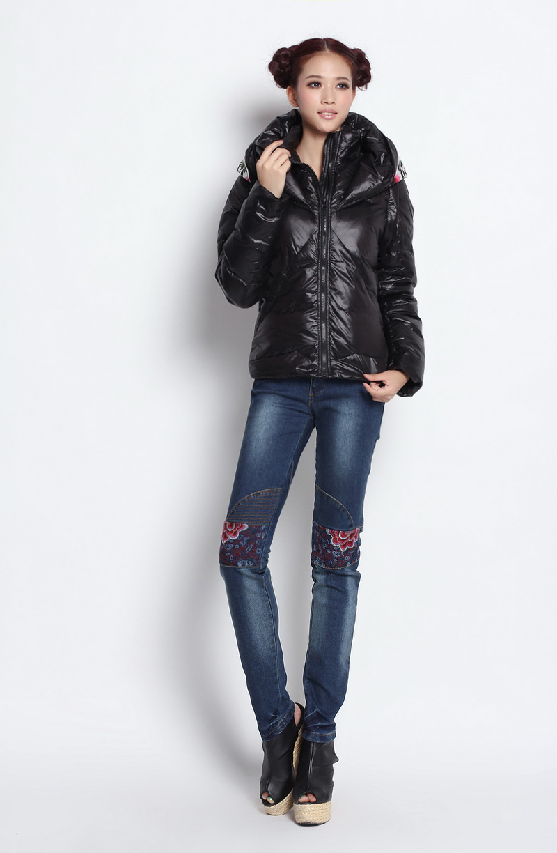 Retro Embroidery Flower Nations Style Woman Jeans Slim Lady Demin Jeans Show Thin yf12122903