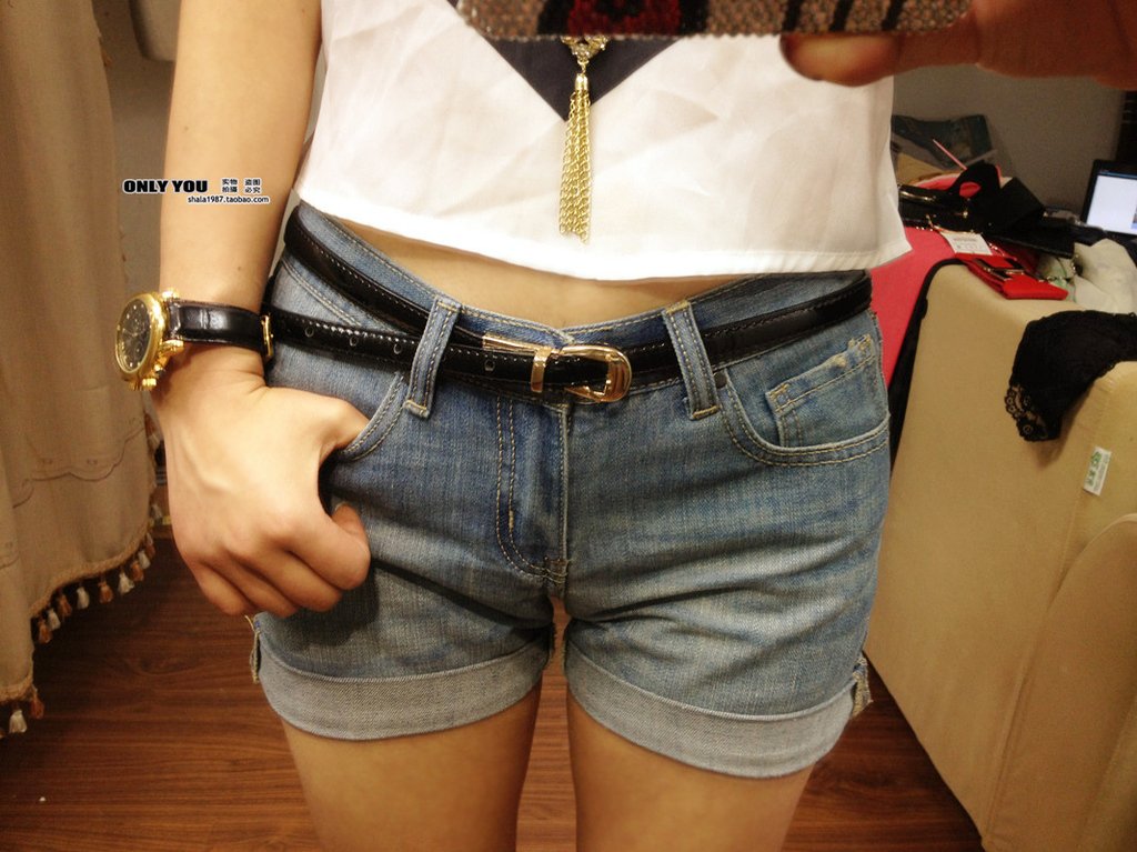 Roll-up hem denim shorts