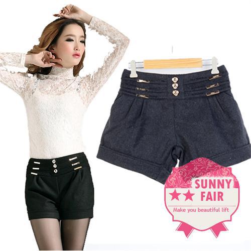 Sava Saga Decorative Buttons Woolen Crimping Thicken Mid-Waist Short Boot Shorts