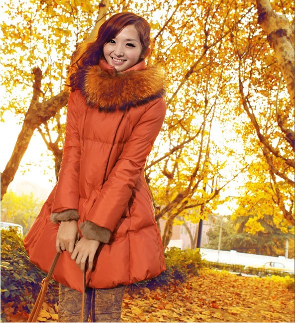 Sell like hot cakes 2012 winter women's thickening raccoon large fur collar down coat gly09 Free shipping