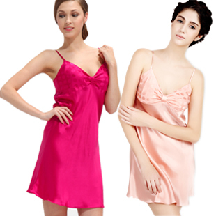 Silk sleepwear mulberry silk nightgown lounge Women summer sexy spaghetti strap nightgown 993b