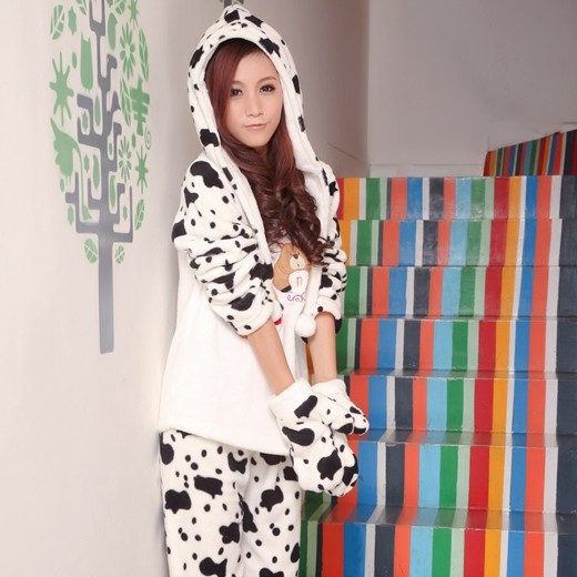 Spring and autumn fashion cow with a hood thickening long-sleeve women's sleepwear female coral fleece set lounge set