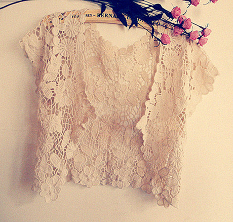 Spring and summer crochet cotton vest small cutout cape type knitted short cardigan jacket sweet lace shirt