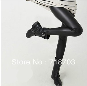 The large size of the 2013 new European and American fashion pantyhose faux leather pants leggings was thin trend Ms. pants