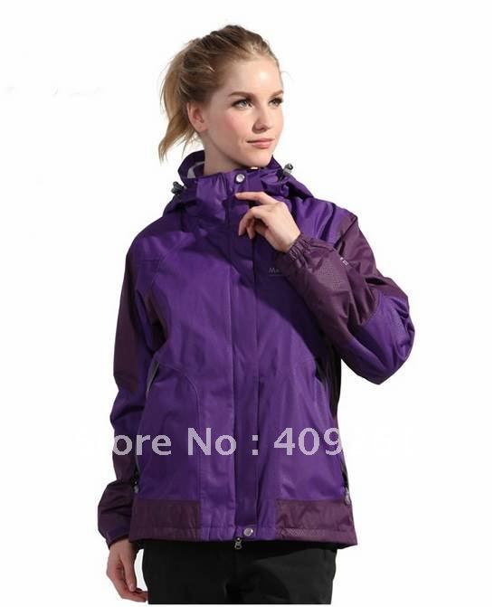 The new   Outdoor waterproof   Wind, warm  woMan jacket + hood + Fleeces lining