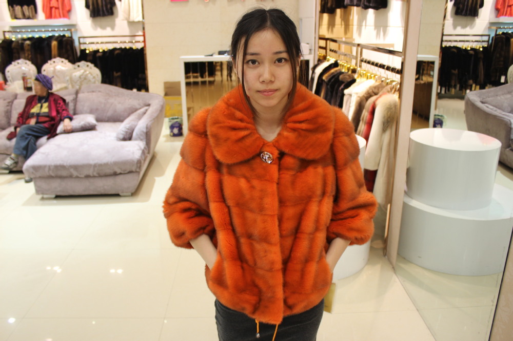 The new winter 2013 Off-season sales ,85%off ! mink coat short,fur coat short.