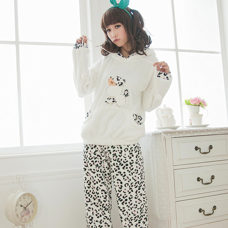 The rascal rabbit coral fleece sleepwear long-sleeve female plus size thickening with a hood set lounge