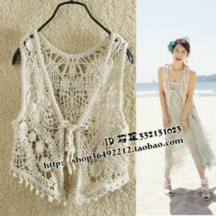 Ubiquitous1 crotch cutout vest knitted outerwear short vest small cape white