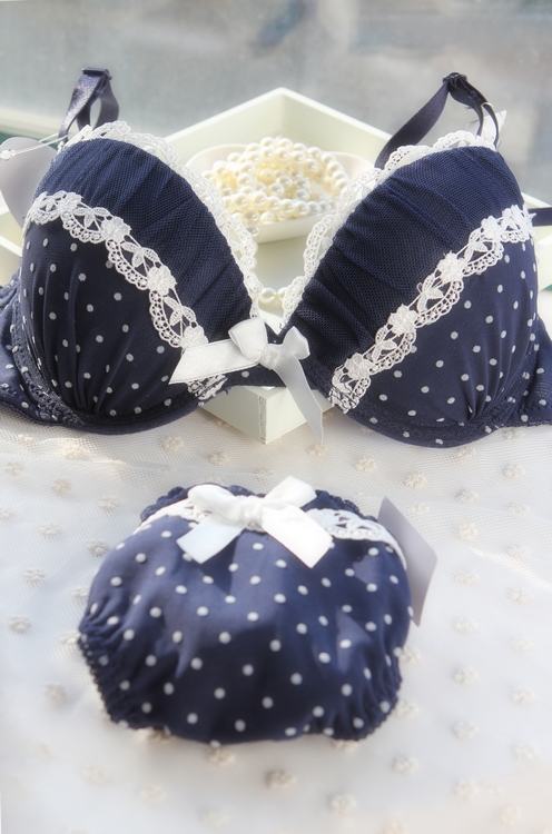 Underwear soft chiffon yarn blue dot 3 breasted deep V-neck dot bra set