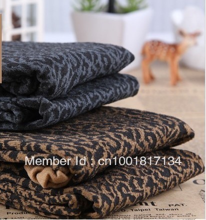 Upscale autumn and winter thicken brushed Leopard was thin pantyhose bottoming socks