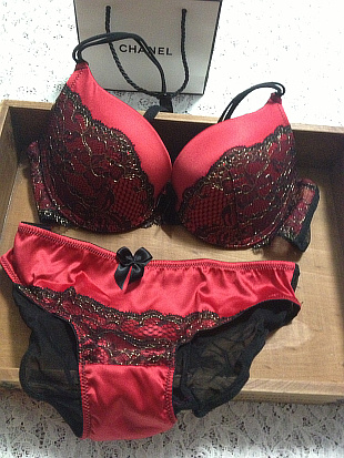 Victoria bra lace underwear set