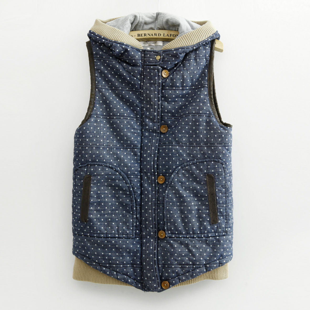 Water polka dot , all-match leather hemming denim with a hood clip cotton vest j1414