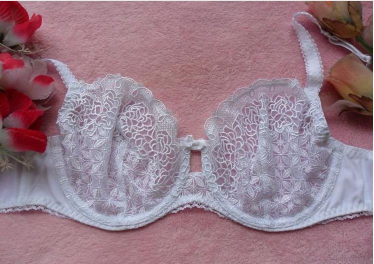 Wholesale $3.9/pc Very Sexy Lace Sheer Thin Womens Bra &Underwear&Lingerie 70-85E Free Shipping