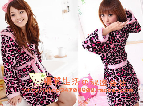 wholesale 3pcs/lot 2012 ultra soft coral fleece pink with a hood leopard print robe sleepwear