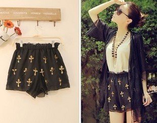 Wholesale Free Shipping  # 811 choke a small chili is super sweet golden flash piece sequined cross embroidered short pants