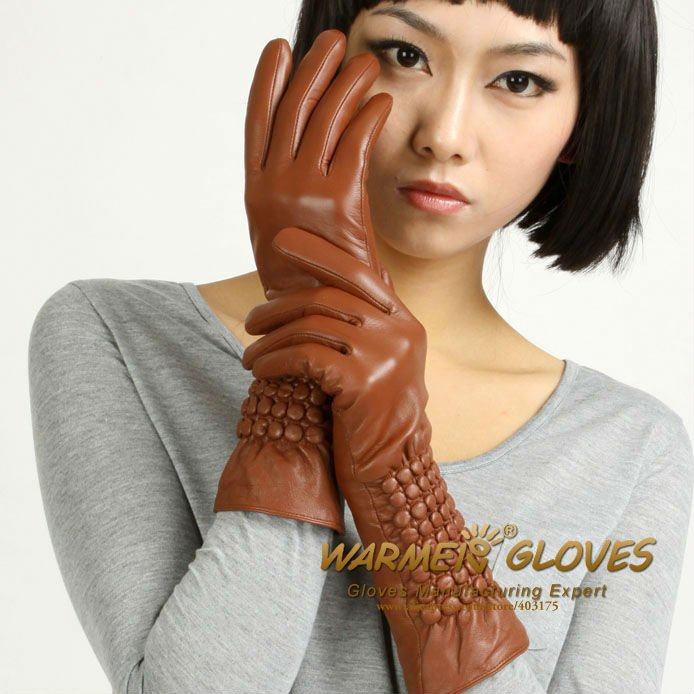 Wholesale ladies colorful leather gloves, warm mittens,sheepskin gloves