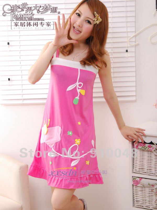 Women  100% cotton appliques  nightgown / comfortable summer nightwear / free shipping