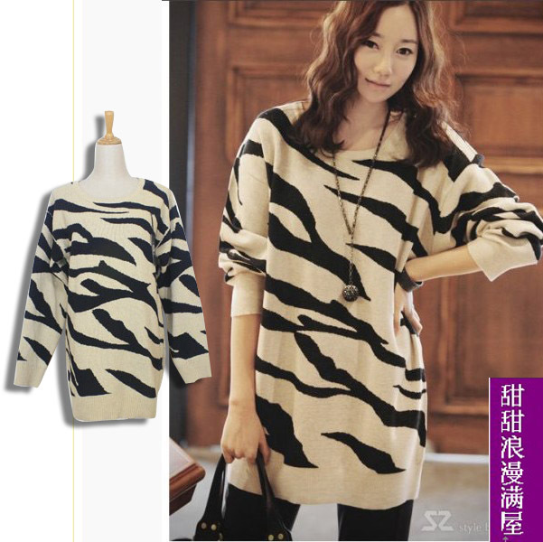 Women's autumn and winter lamb wool tiger casual long sweater pullover design 6711