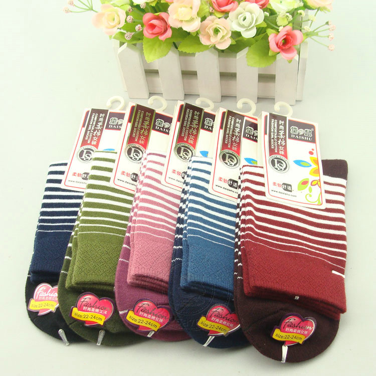 women's fashion Striped colorful socks women's cotton socks