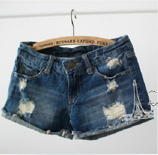 Women's roll-up hem hole loose denim shorts ,Free shipping