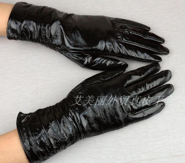 Women's winter genuine leather medium-long gloves women's sheepskin gloves thermal medium-long japanned leather gloves