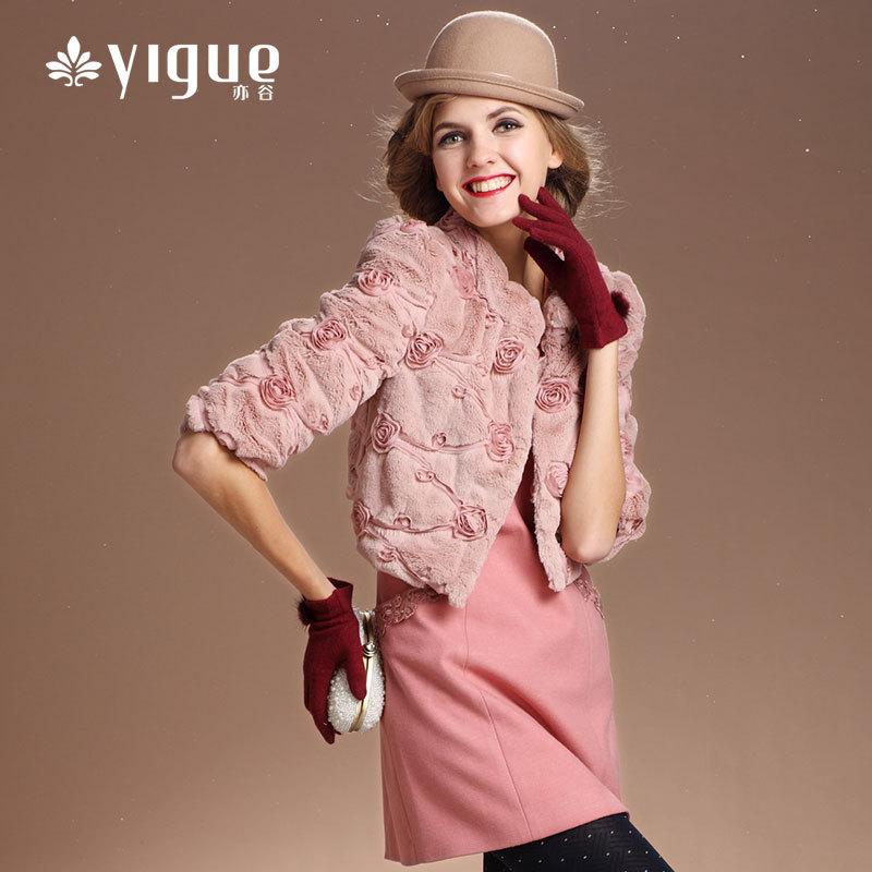 Yigue YIGUE 2012 winter ladies rabbit fur disk flowers sweet formal dress outerwear