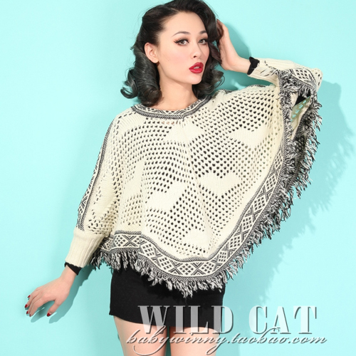 Yuki's Closet Free Shipping Promotion Vintage all-match sweet heart cutout yarn tassel cloak sweater